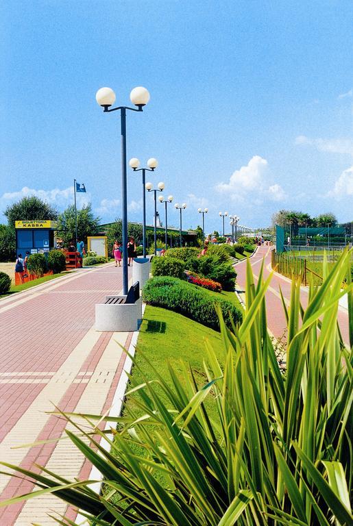 Villa Tripoli Bibione Exterior foto
